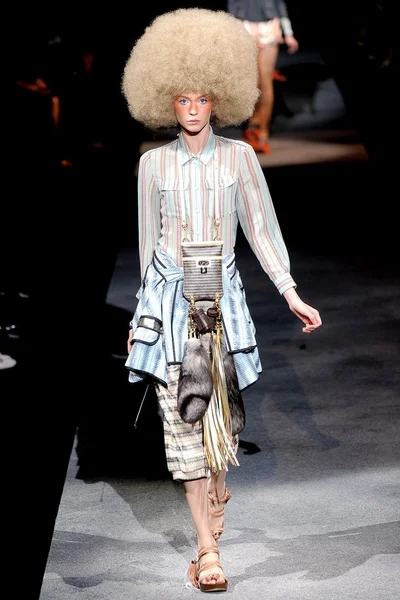 Look 47